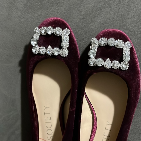 High society velvet wine flats with square bling nwt size 8/38 - Picture 2 of 7